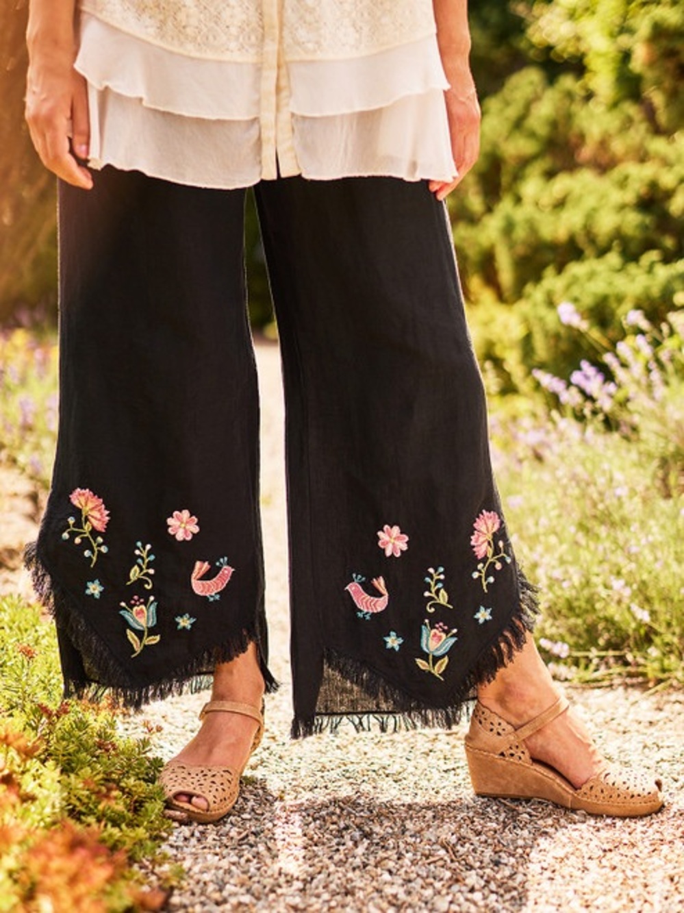 Vintage April Cornell Black Embroidered Fairy Pants Wide Leg Boho Size L
